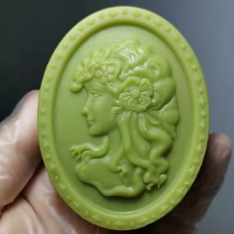 Bath Bomb Mold - Queen Soap Mold for Soap Making